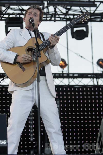 THOMAS DUTRONC - 2008-07-14 - LA ROCHELLE - Grande Scene St Jean d'Acre - 